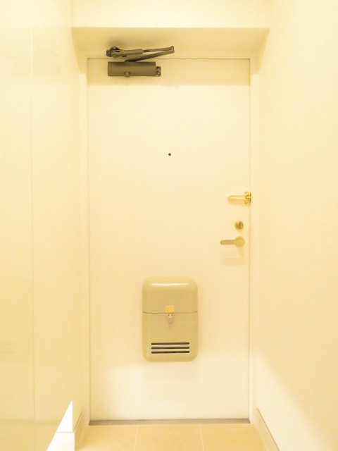 セザール白金　玄関ホール