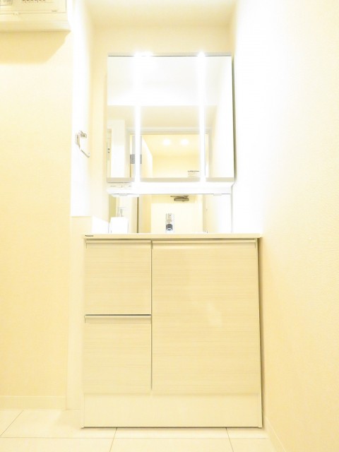 セザール白金　洗面化粧台