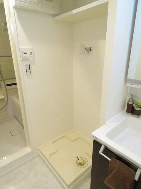 レヂオンス大山　洗濯機置場