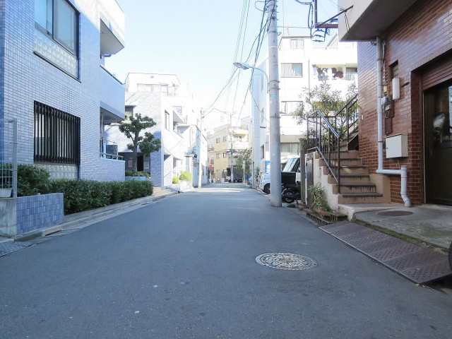 セザール白金　前面道路
