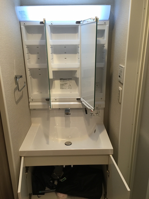 桜上水山森マンション　洗面台