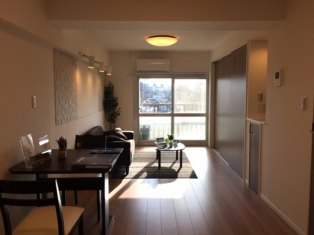 桜上水山森マンション　リビングダイニングキッチン