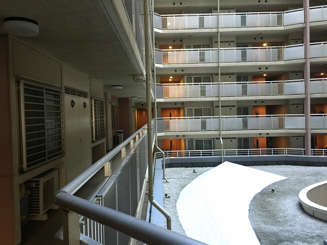 東京マスタープレイス　廊下