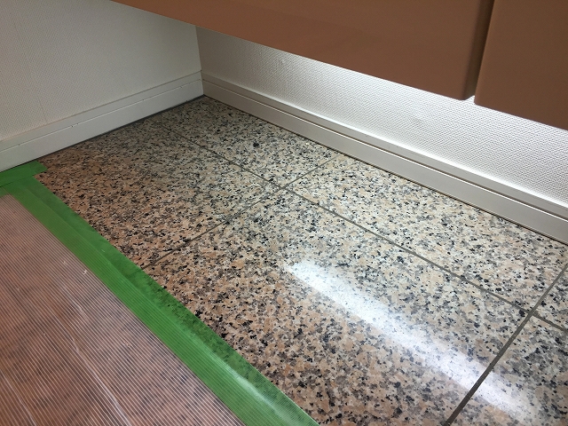 東京マスタープレイス　シューズボックス