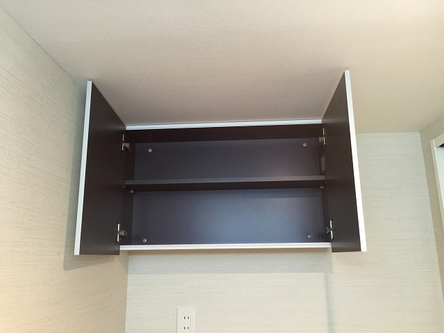 東京マスタープレイス　洗濯機置場収納