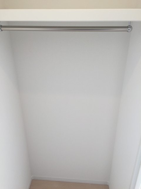 カサベルド富士見　洋室約9.4帖収納