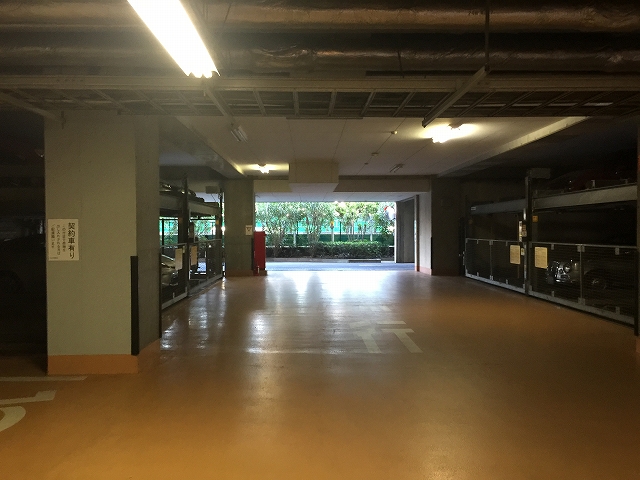 東京マスタープレイス　駐車場