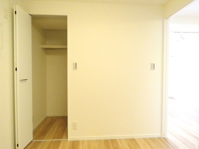 秀和南品川レジデンス　洋室約4.2帖