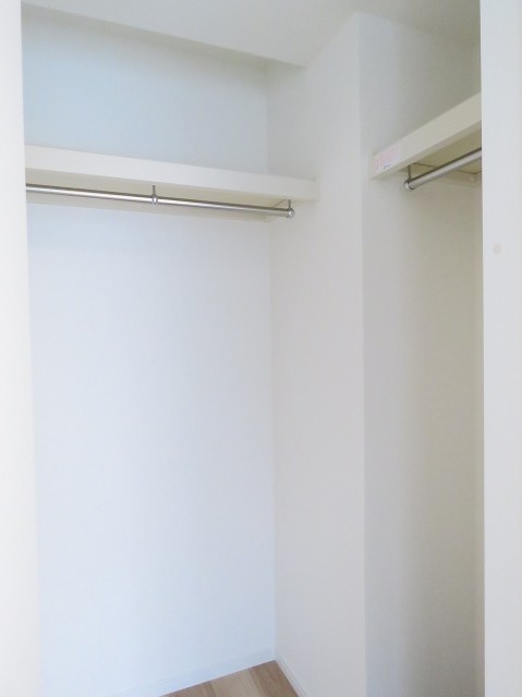 秀和南品川レジデンス　ウォークインクローゼット