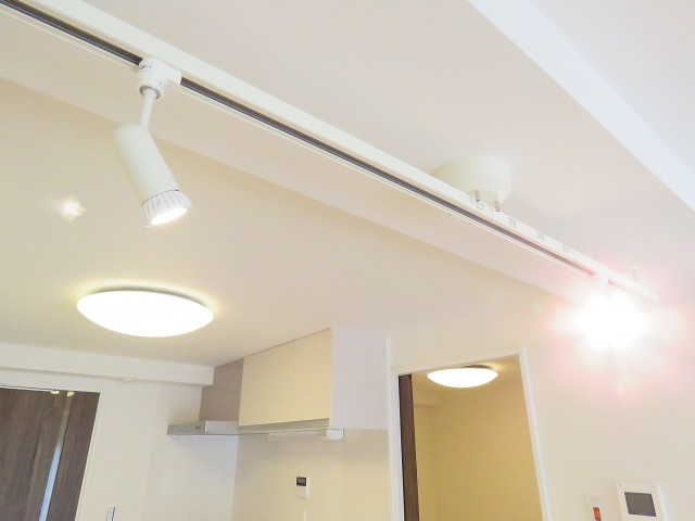 秀和南品川レジデンス　スポットライト