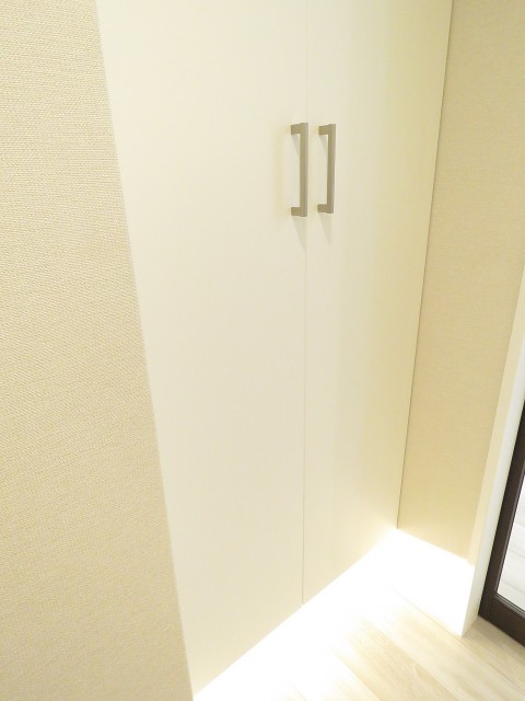 ブリリアンス五反田　シューズBOX