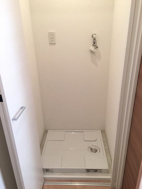 西荻ニュースカイマンション　洗濯機置場