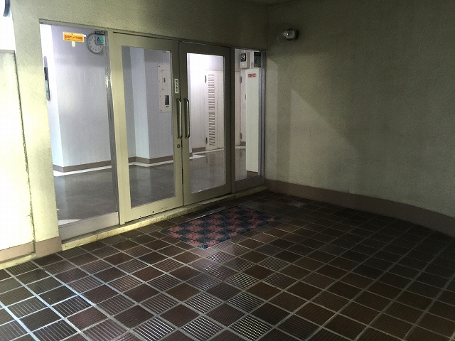 西荻ニュースカイマンション　エントランスホール