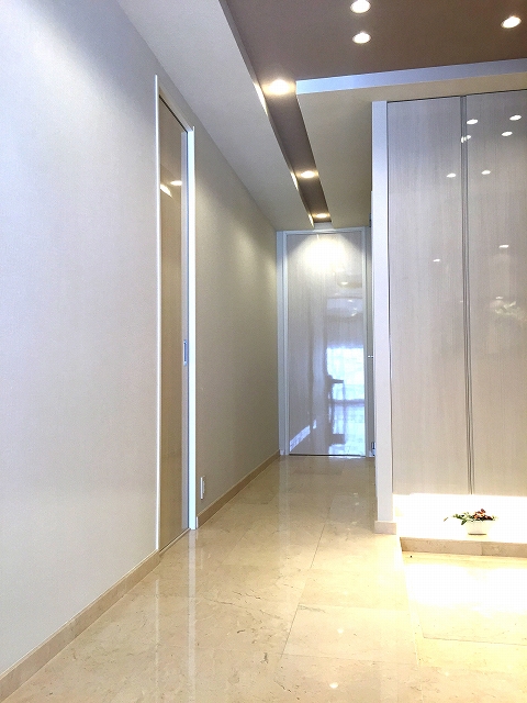 クランツ経堂　玄関