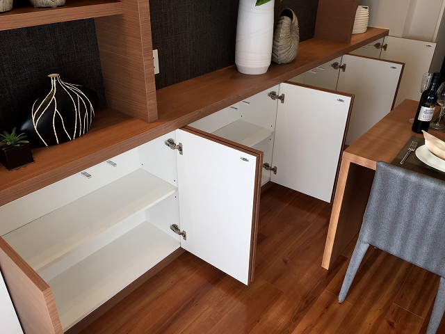 クランツ経堂　リビングダイニング収納