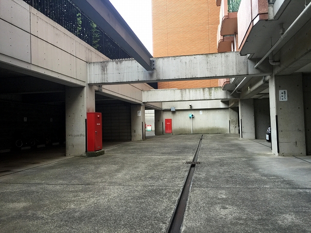 クランツ経堂　エントランス