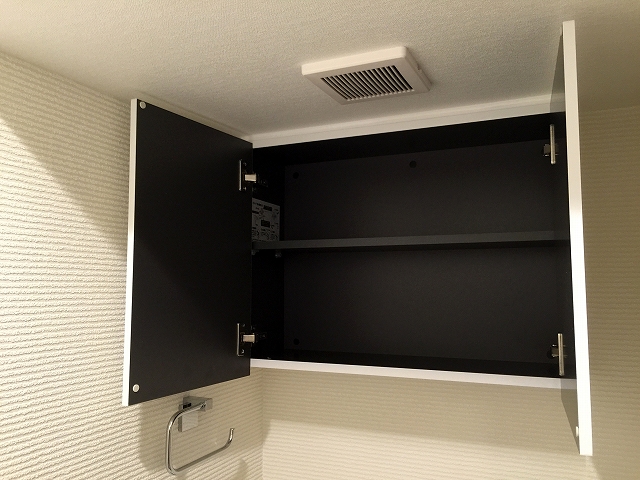 赤坂コーポ　トイレ収納
