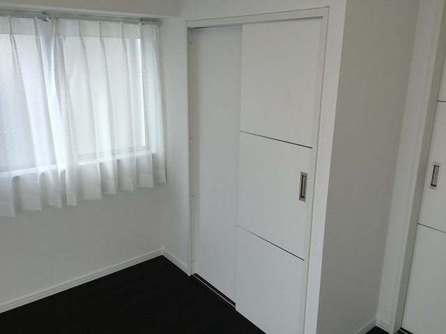 赤坂コーポ　洋室収納