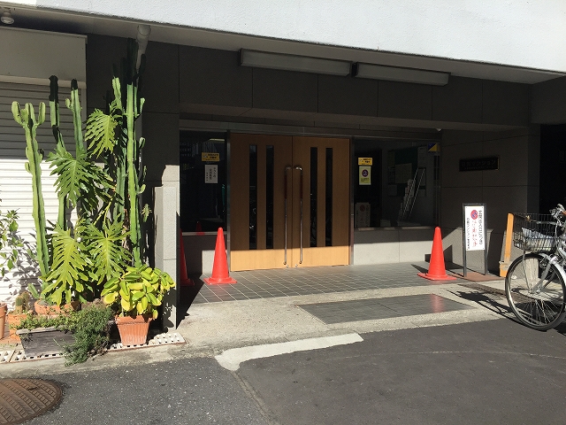 日興マンション新中野　エントランス