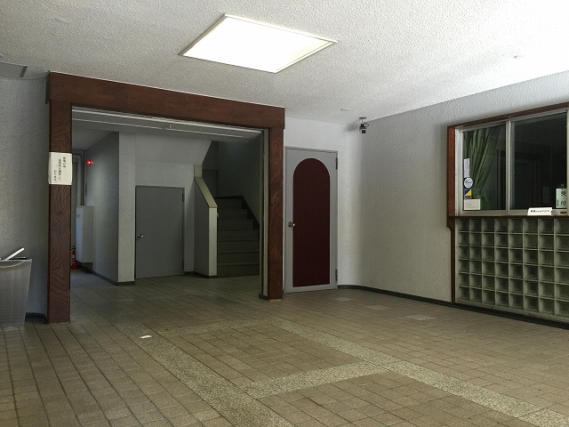 日興マンション新中野　エントランスホール