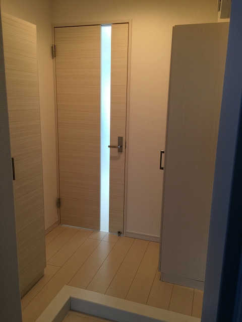 日興マンション新中野　玄関