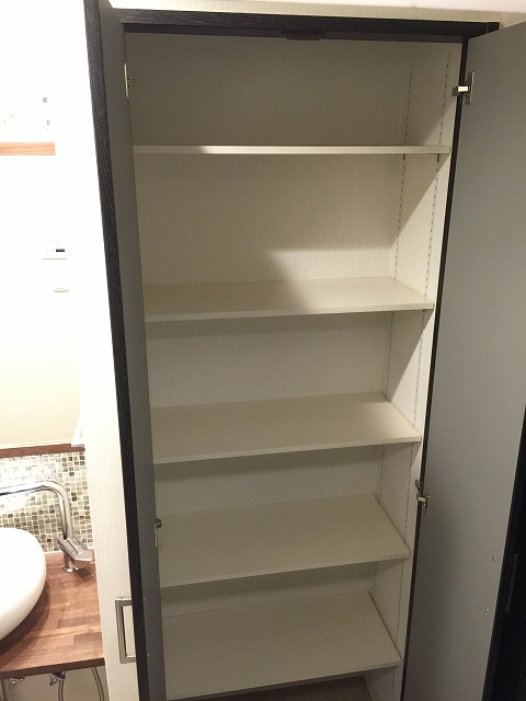 マルモール代々木　洗面室収納