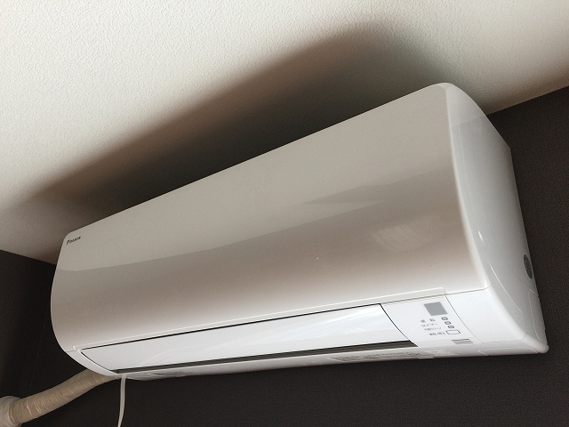 マルモール代々木　リビングダイニングキッチンエアコン