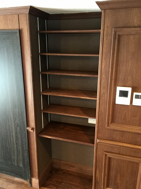 マルモール代々木　リビングダイニングキッチン棚