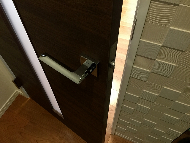 六本木ハイツ　リビングダイニングキッチンへ