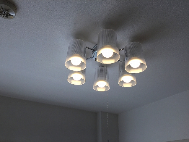 六本木ハイツ　リビングダイニングキッチン照明