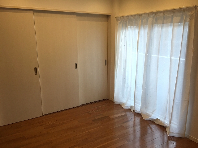 六本木ハイツ　洋室約6.6帖