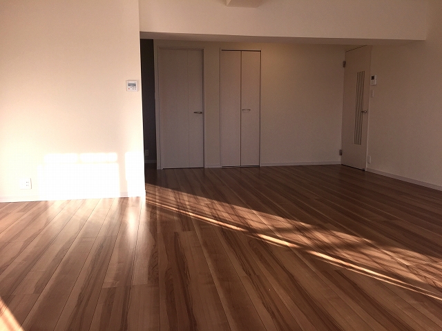 砧公園ヒミコマンション　リビングダイニングキッチン