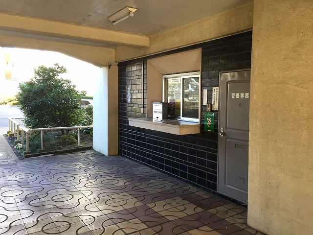 ガーデン堀ノ内住宅　敷地内