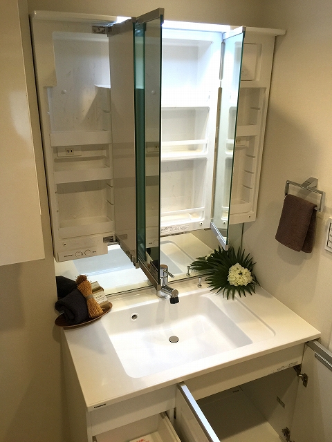 ガーデン堀ノ内住宅　洗面台