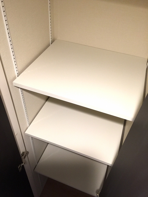 ガーデン堀ノ内住宅　廊下収納