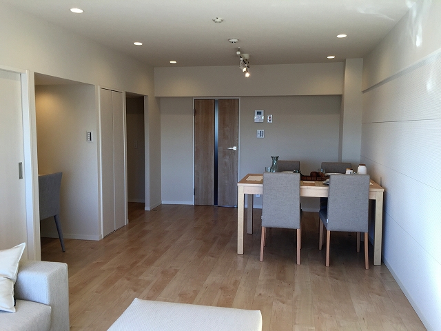 ガーデン堀ノ内住宅　リビングダイニング