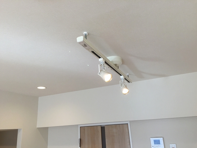 ガーデン堀ノ内住宅　リビングダイニング