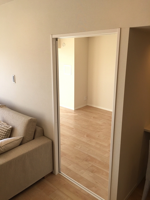 ガーデン堀ノ内住宅　洋室南側