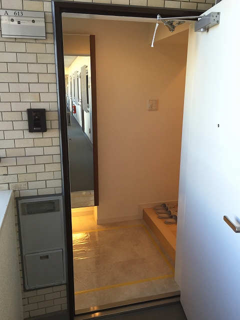 シーアイマンション駒場　玄関