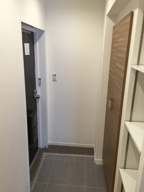 日興パレス西荻窪　玄関