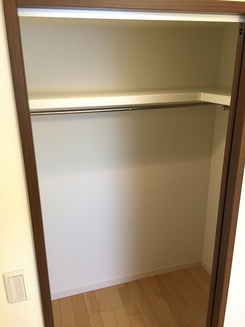 シーアイマンション駒場　洋室約6.4帖収納