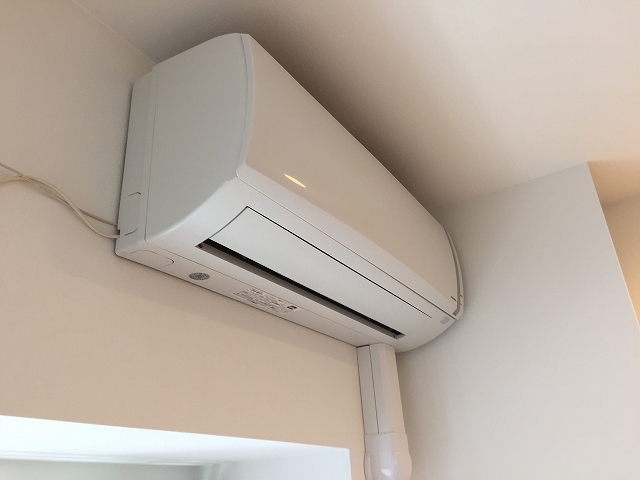 日興パレス西荻窪　ダイニングキッチンエアコン