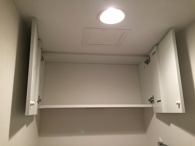 シーアイマンション駒場　トイレ収納