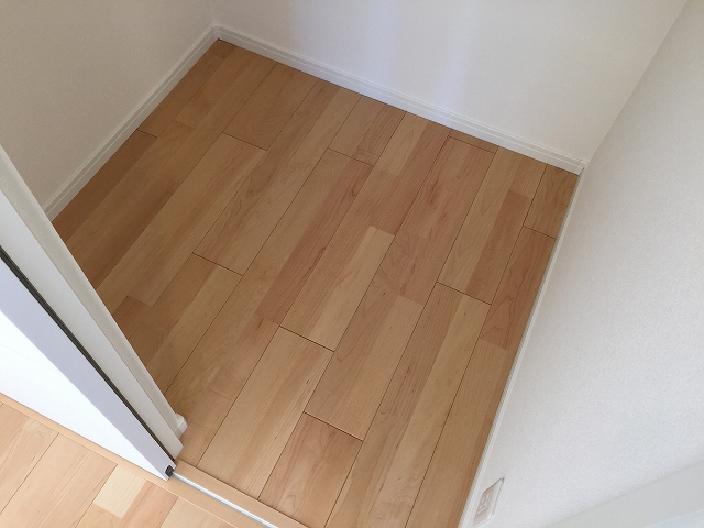 日興パレス西荻窪　洋室収納