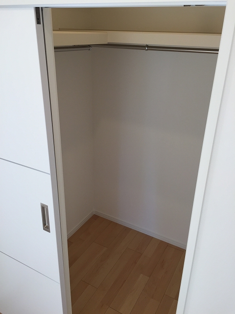 日興パレス西荻窪　洋室収納