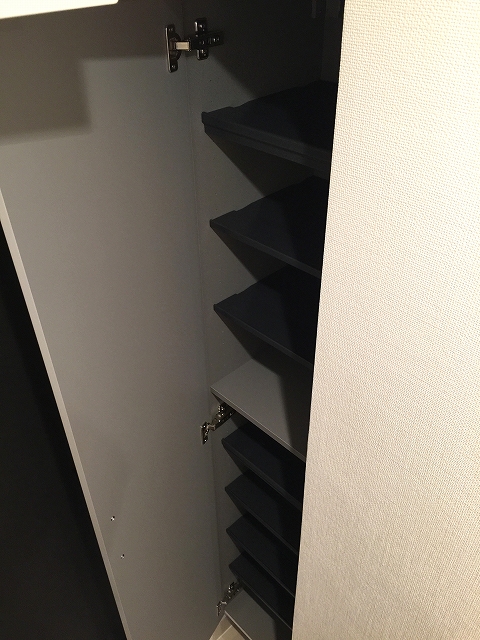 グランドベイス世田谷ガーデン　シューズボックス