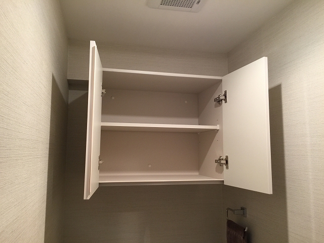 グランドベイス世田谷ガーデン　トイレ収納