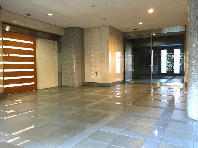 キャニオングランデ荻窪　エントランス