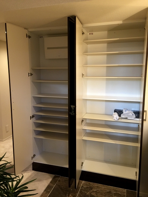 キャニオングランデ荻窪　シューズボックス