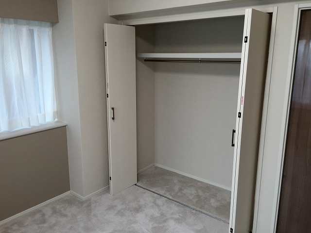 キャニオングランデ荻窪　洋室約6.3帖収納